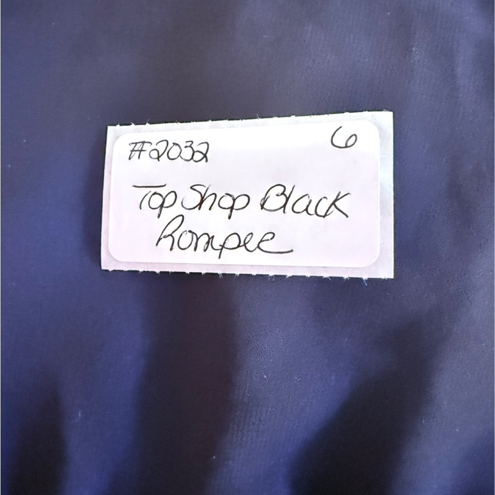 Top shop Elegant Black Sheer Romper. Size 6. - Picture 9 of 9